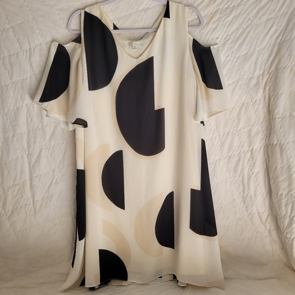 Cato Dresses & Skirts - Cato Cold Shoulder Dress Size XL